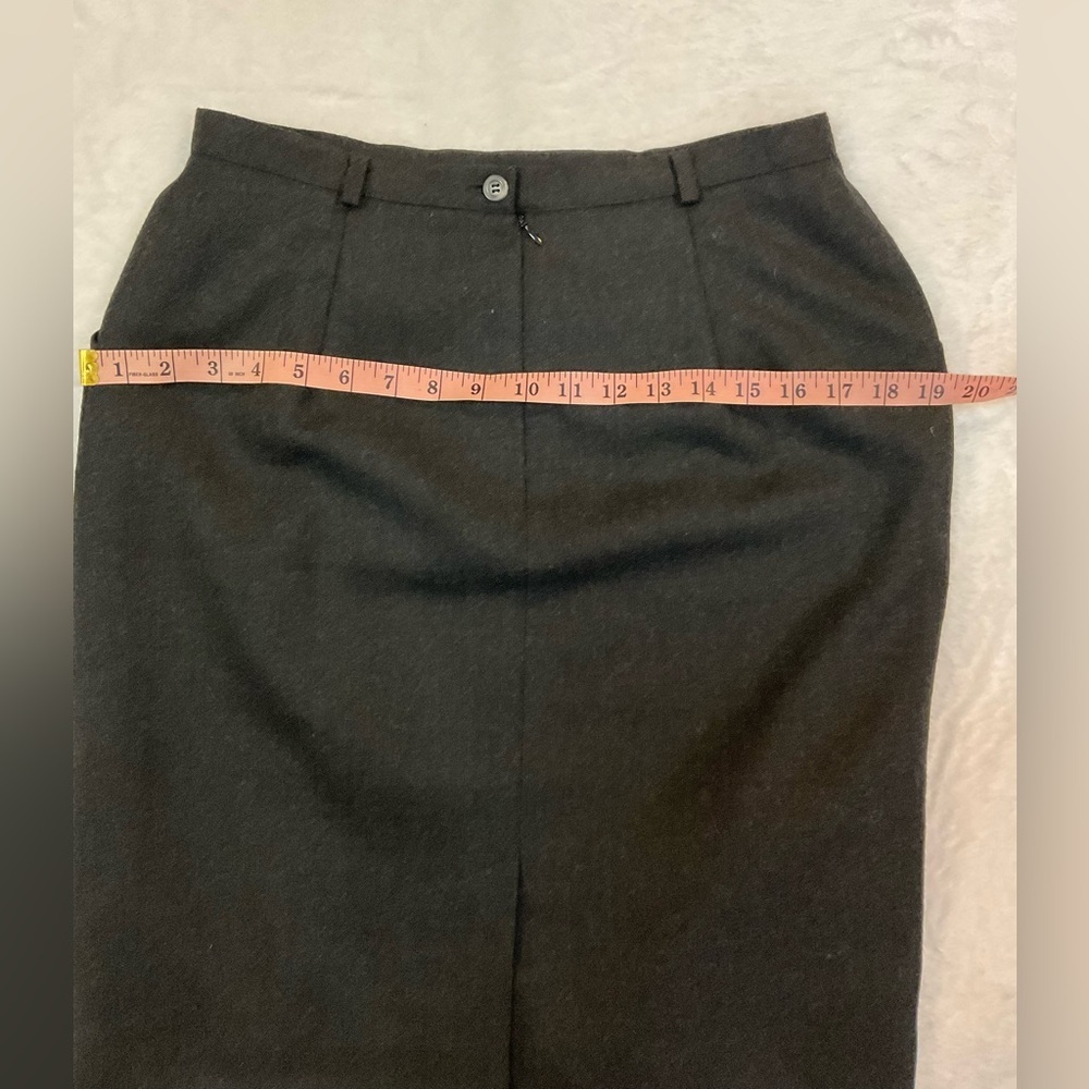 Vintage Jones New York Charcoal Pencil Skirt - Picture 10 of 10